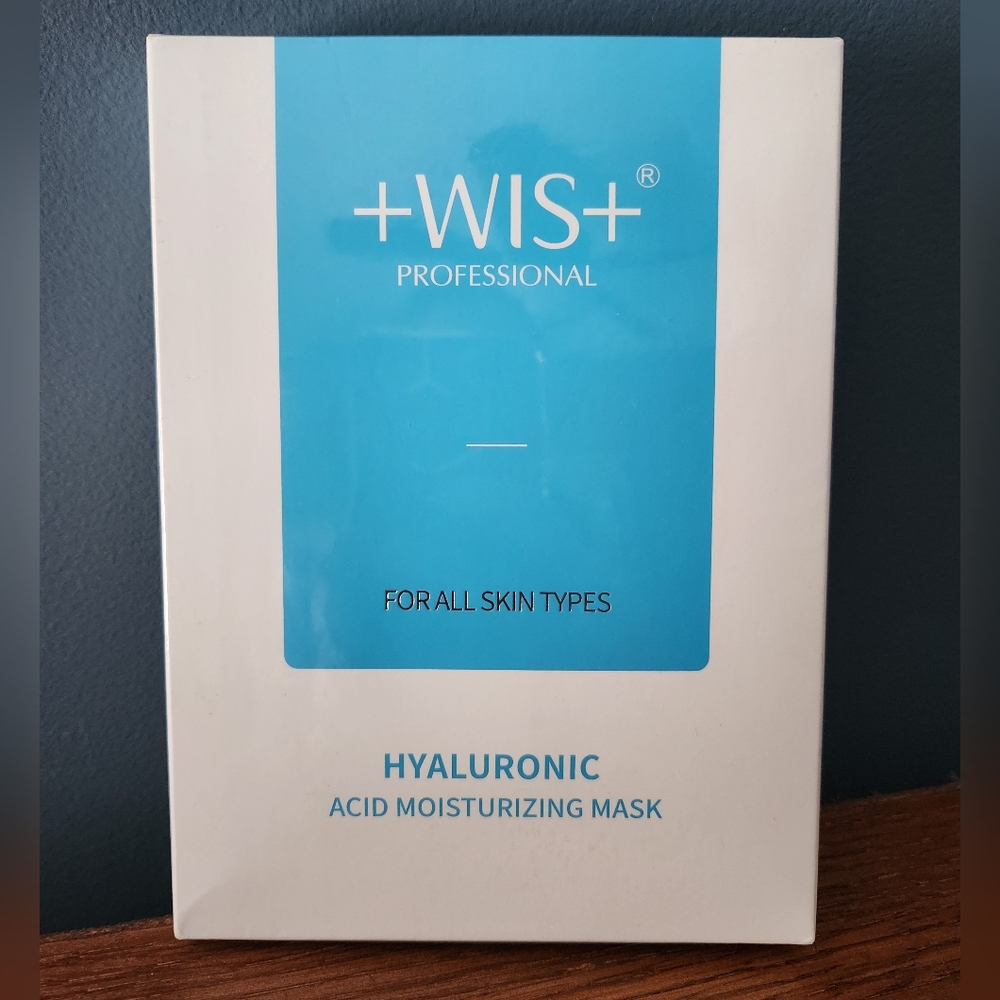 *SOLD* WIS Hyaluronic Acid Moisturizing Mask